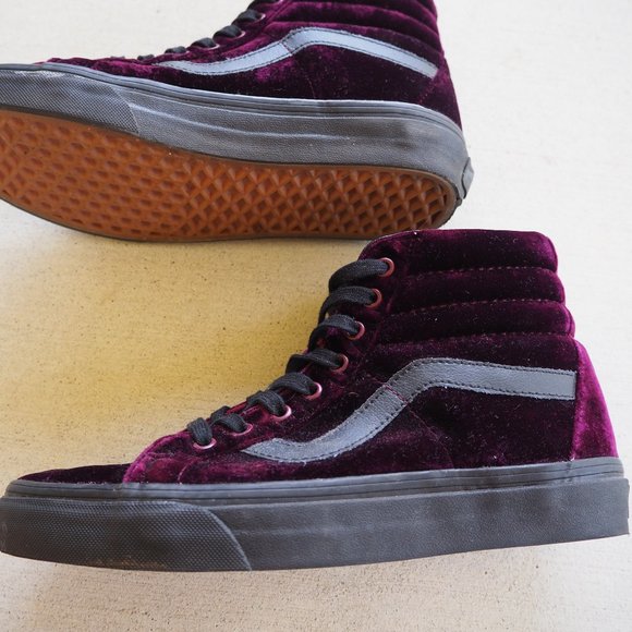 high top velvet vans